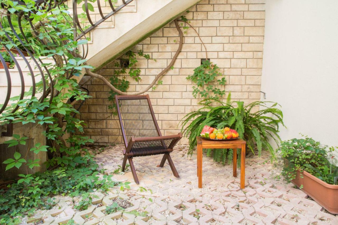 Melody M Apartment With Private Pool スプリト エクステリア 写真