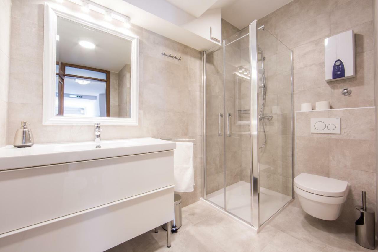Melody M Apartment With Private Pool スプリト エクステリア 写真